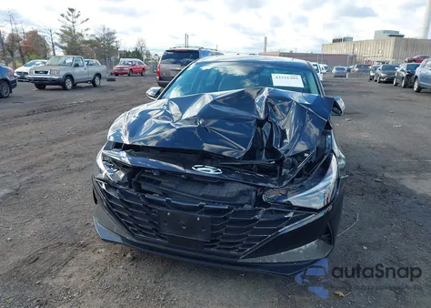 2021 Hyundai Elantra Limited z USA, uszkodzony, nr VIN KMHLP4AG9MU155720